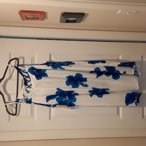 HAWAIIAN DRESS - Picture 3 of 4